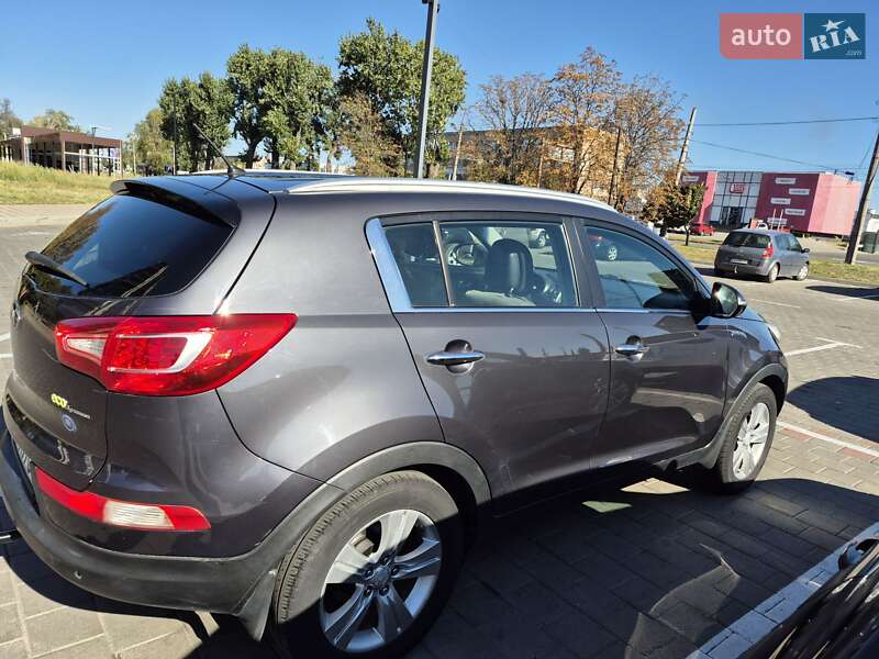 Позашляховик / Кросовер Kia Sportage 2011 в Черкасах