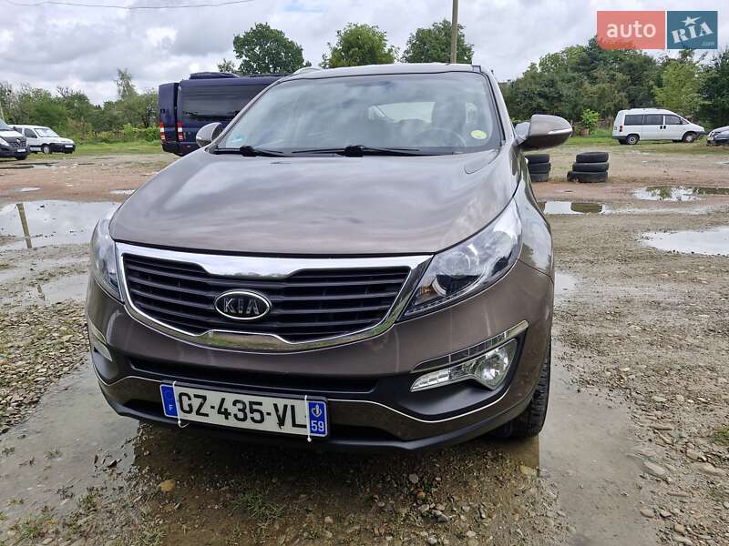 Внедорожник / Кроссовер Kia Sportage 2011 в Калуше