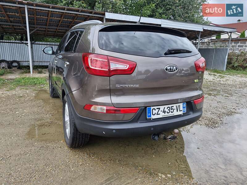 Внедорожник / Кроссовер Kia Sportage 2011 в Калуше