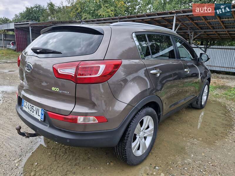 Внедорожник / Кроссовер Kia Sportage 2011 в Калуше
