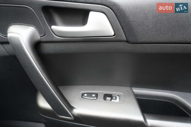 Внедорожник / Кроссовер Kia Sportage 2019 в Одессе