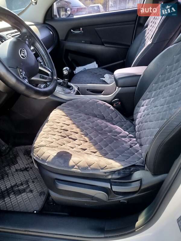 Внедорожник / Кроссовер Kia Sportage 2013 в Одессе