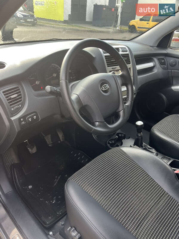 Позашляховик / Кросовер Kia Sportage 2006 в Лубнах