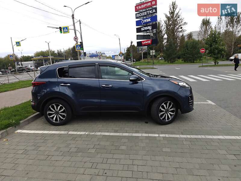 Внедорожник / Кроссовер Kia Sportage 2017 в Хмельницком