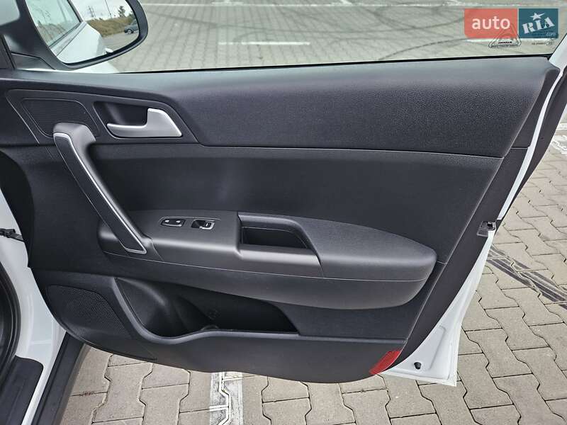 Позашляховик / Кросовер Kia Sportage 2021 в Києві