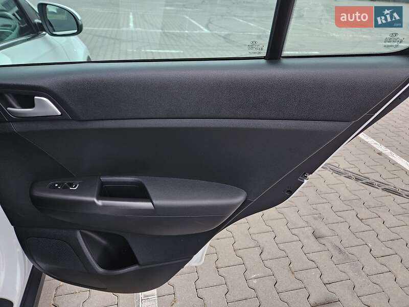 Позашляховик / Кросовер Kia Sportage 2021 в Києві