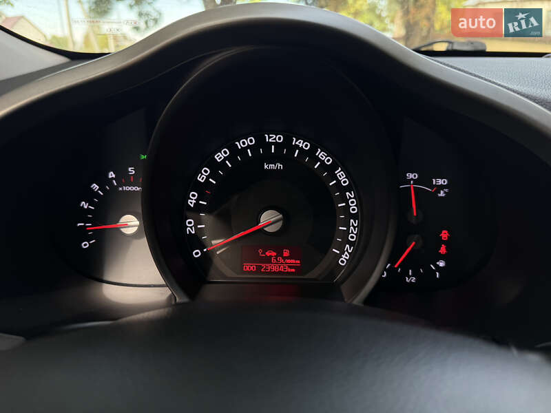 Внедорожник / Кроссовер Kia Sportage 2014 в Тячеве