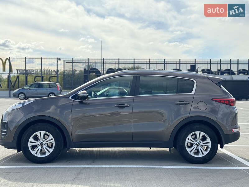 Внедорожник / Кроссовер Kia Sportage 2017 в Львове