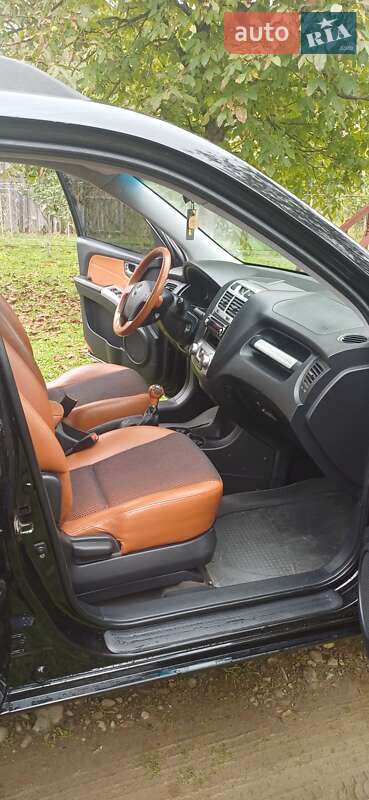 Позашляховик / Кросовер Kia Sportage 2006 в Рожнятові