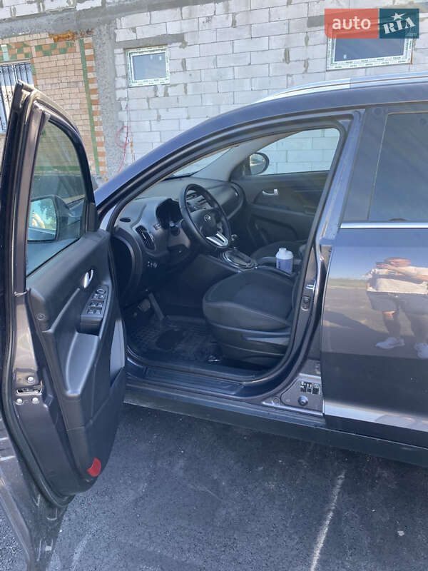 Внедорожник / Кроссовер Kia Sportage 2012 в Ямполе