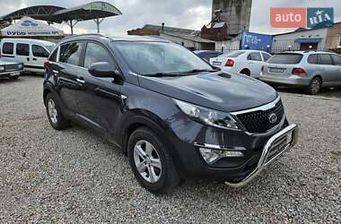 Внедорожник / Кроссовер Kia Sportage 2015 в Шостке