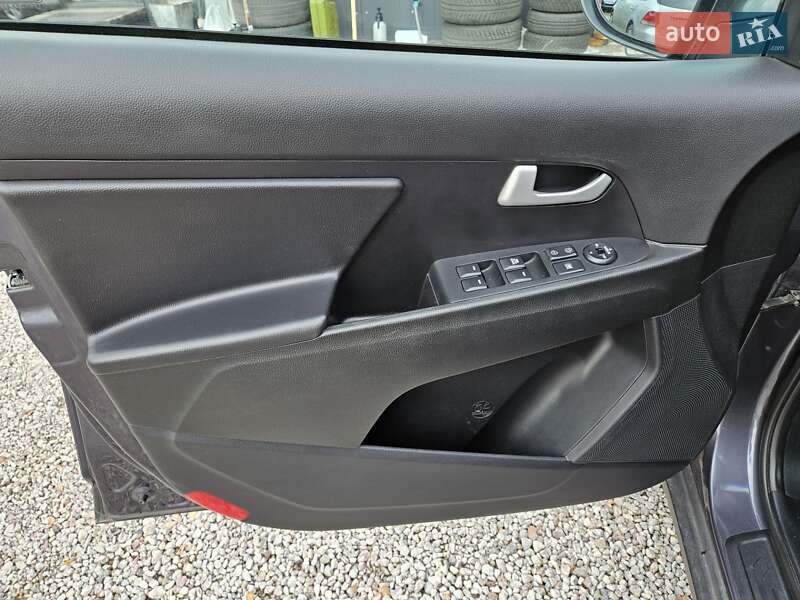 Позашляховик / Кросовер Kia Sportage 2015 в Шостці фото 9 Позашляховик / Кросовер Kia Sportage 2015 в Шостці