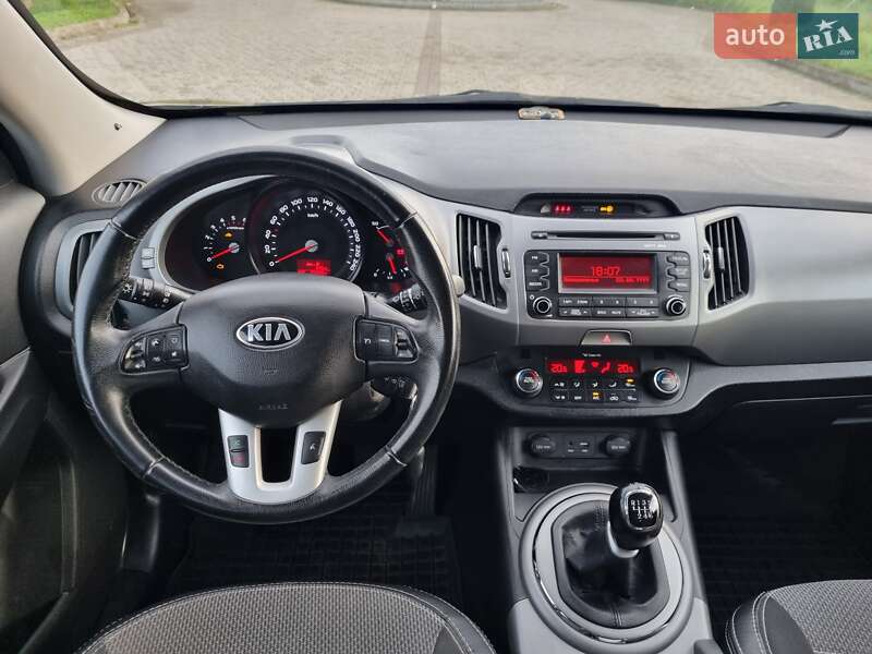 Позашляховик / Кросовер Kia Sportage 2015 в Львові