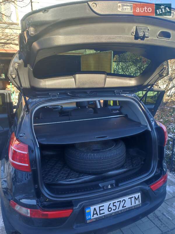 Внедорожник / Кроссовер Kia Sportage 2012 в Днепре