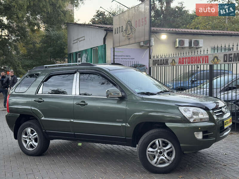 Позашляховик / Кросовер Kia Sportage 2005 в Миколаєві