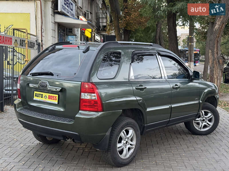 Позашляховик / Кросовер Kia Sportage 2005 в Миколаєві