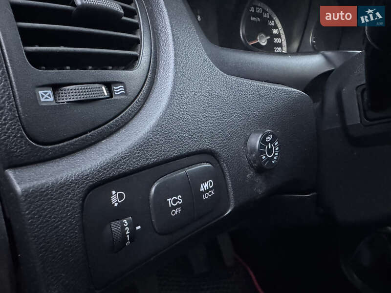 Позашляховик / Кросовер Kia Sportage 2005 в Миколаєві