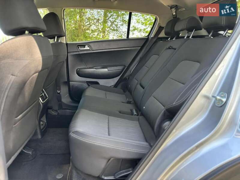 Позашляховик / Кросовер Kia Sportage 2021 в Києві фото 17 Позашляховик / Кросовер Kia Sportage 2021 в Києві