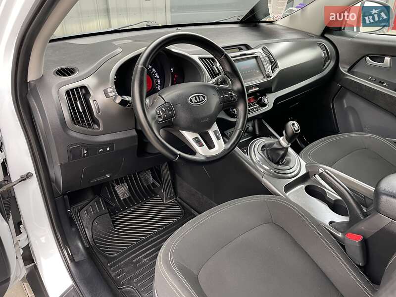 Позашляховик / Кросовер Kia Sportage 2012 в Ковелі