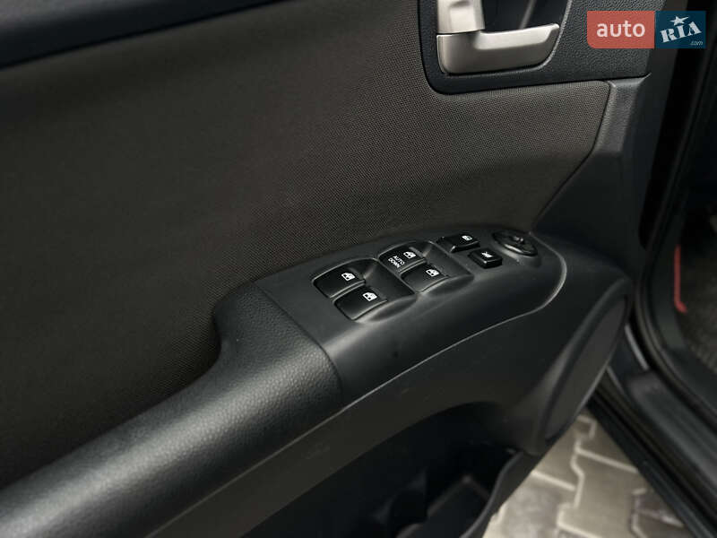 Внедорожник / Кроссовер Kia Sportage 2008 в Днепре фото 9 Внедорожник / Кроссовер Kia Sportage 2008 в Днепре