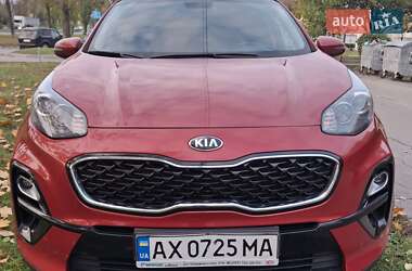 Позашляховик / Кросовер Kia Sportage 2018 в 