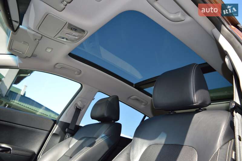 Позашляховик / Кросовер Kia Sportage 2017 в Львові