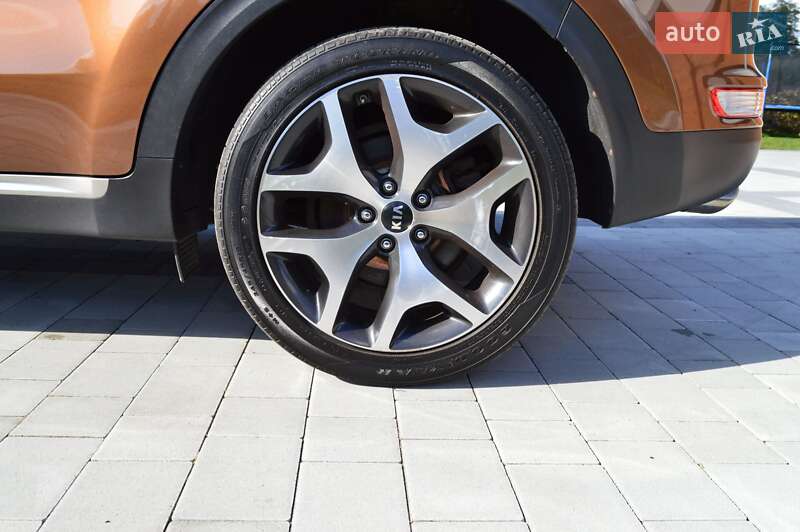 Позашляховик / Кросовер Kia Sportage 2017 в Львові