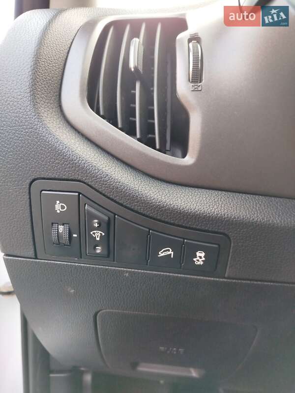 Позашляховик / Кросовер Kia Sportage 2011 в Луцьку фото 26 Позашляховик / Кросовер Kia Sportage 2011 в Луцьку