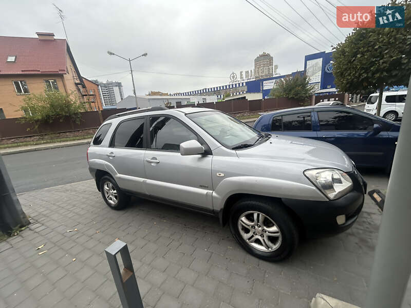 Позашляховик / Кросовер Kia Sportage 2007 в 