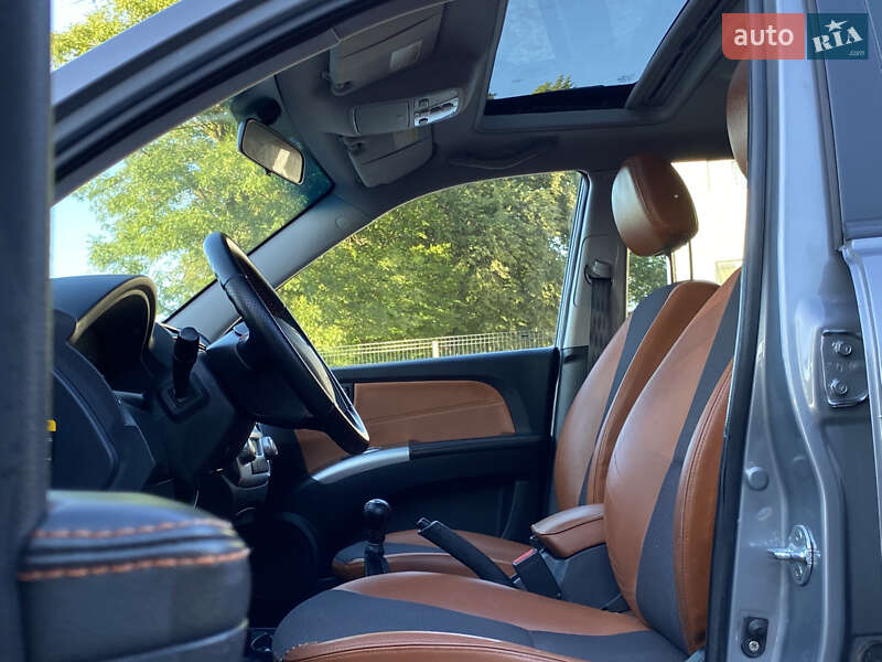 Внедорожник / Кроссовер Kia Sportage 2009 в Калуше фото 19 Внедорожник / Кроссовер Kia Sportage 2009 в Калуше