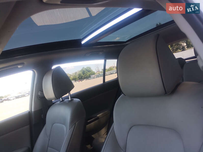Позашляховик / Кросовер Kia Sportage 2016 в Києві фото 10 Позашляховик / Кросовер Kia Sportage 2016 в Києві