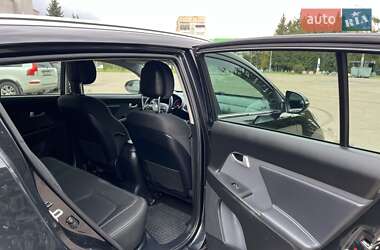 Внедорожник / Кроссовер Kia Sportage 2013 в 