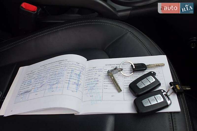 Внедорожник / Кроссовер Kia Sportage 2010 в Харькове