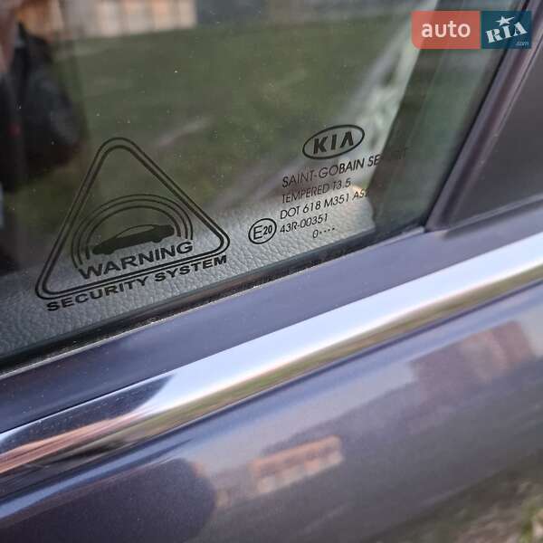 Внедорожник / Кроссовер Kia Sportage 2010 в Харькове