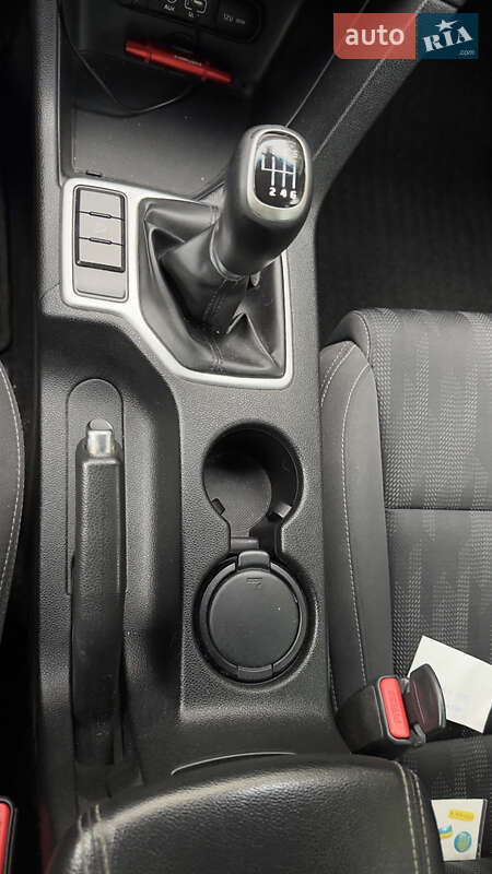 Позашляховик / Кросовер Kia Sportage 2016 в Луцьку