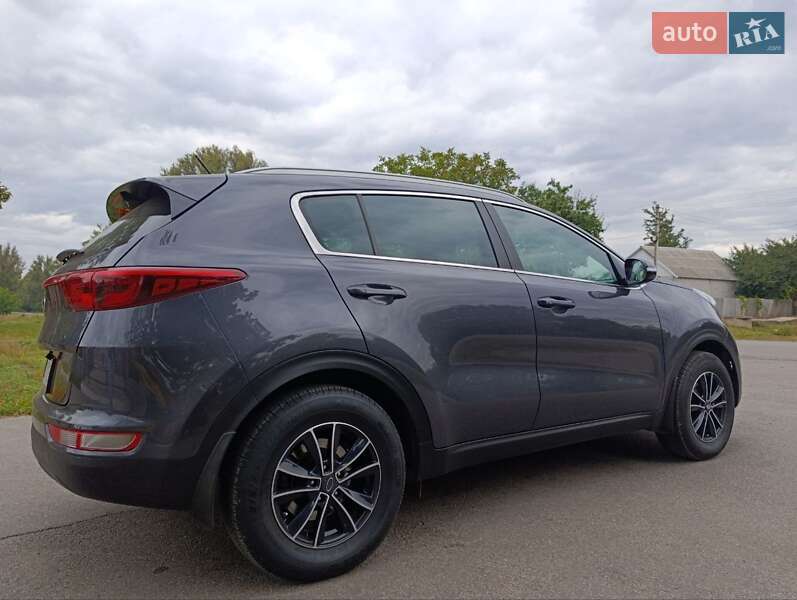 Внедорожник / Кроссовер Kia Sportage 2017 в Краснограде фото 3 Внедорожник / Кроссовер Kia Sportage 2017 в Краснограде