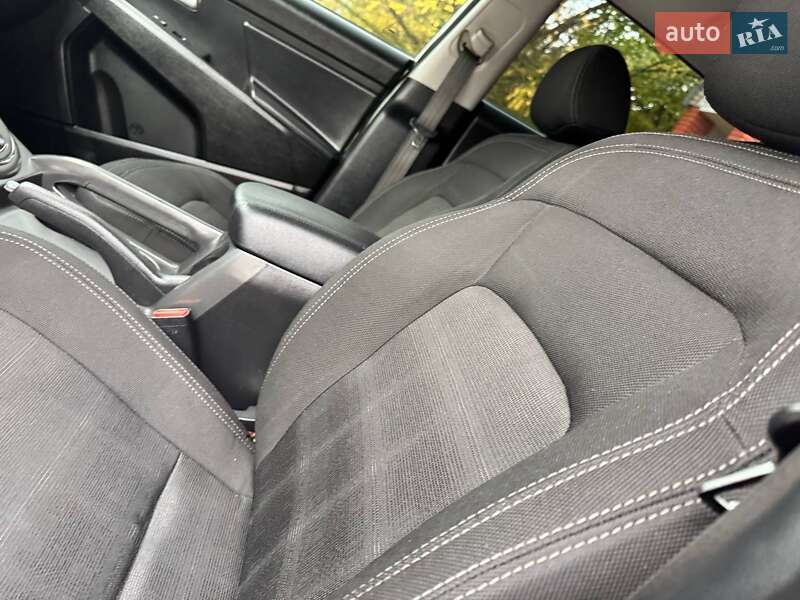 Внедорожник / Кроссовер Kia Sportage 2014 в Ахтырке фото 21 Внедорожник / Кроссовер Kia Sportage 2014 в Ахтырке