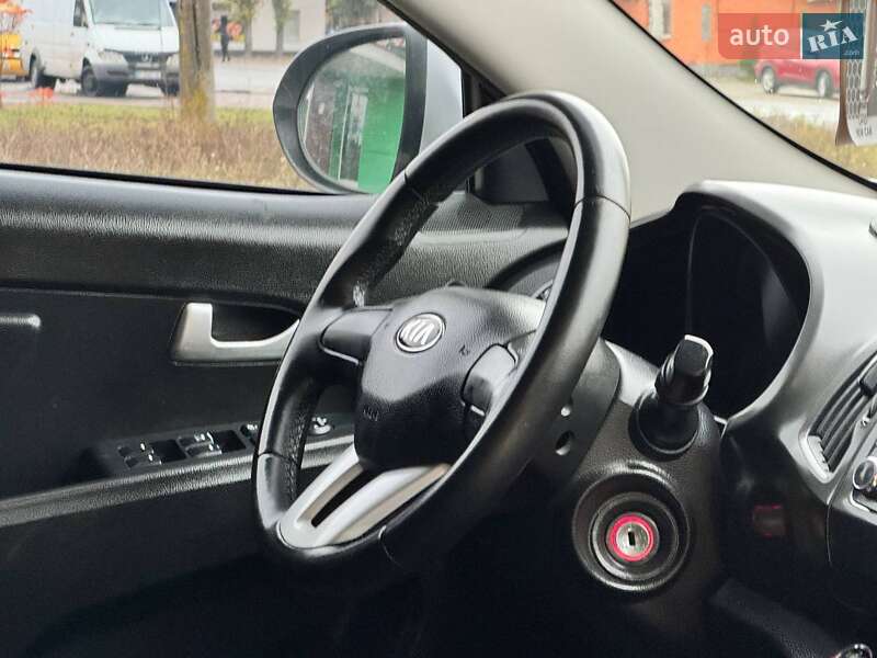 Внедорожник / Кроссовер Kia Sportage 2014 в Ахтырке фото 26 Внедорожник / Кроссовер Kia Sportage 2014 в Ахтырке