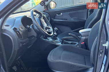 Позашляховик / Кросовер Kia Sportage 2010 в 