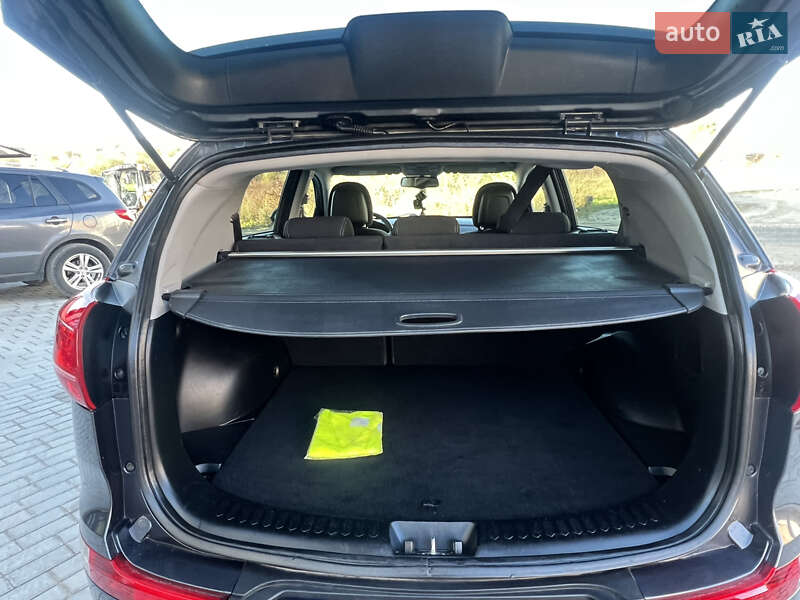 Позашляховик / Кросовер Kia Sportage 2010 в Тернополі фото 41 Позашляховик / Кросовер Kia Sportage 2010 в Тернополі