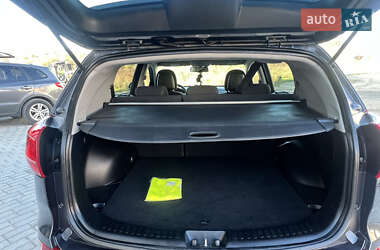 Позашляховик / Кросовер Kia Sportage 2010 в 