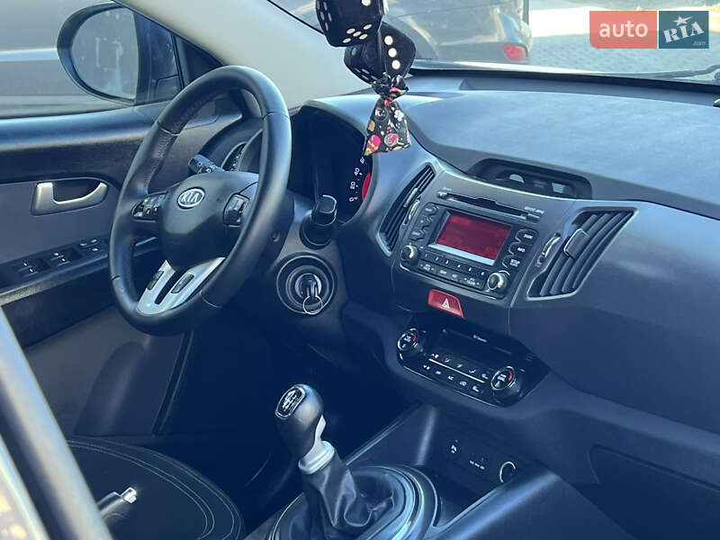 Позашляховик / Кросовер Kia Sportage 2010 в Тернополі фото 48 Позашляховик / Кросовер Kia Sportage 2010 в Тернополі
