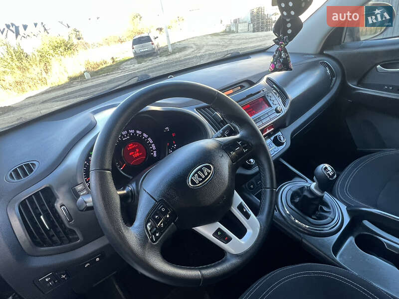 Позашляховик / Кросовер Kia Sportage 2010 в Тернополі фото 52 Позашляховик / Кросовер Kia Sportage 2010 в Тернополі