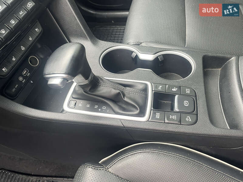 Внедорожник / Кроссовер Kia Sportage 2015 в Дрогобыче фото 18 Внедорожник / Кроссовер Kia Sportage 2015 в Дрогобыче