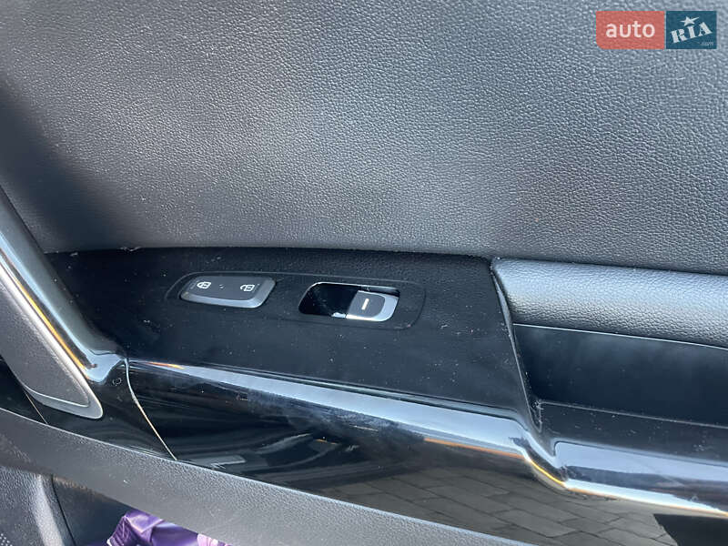 Внедорожник / Кроссовер Kia Sportage 2015 в Дрогобыче фото 73 Внедорожник / Кроссовер Kia Sportage 2015 в Дрогобыче