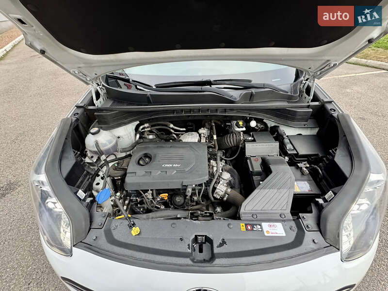 Внедорожник / Кроссовер Kia Sportage 2016 в Киеве