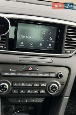 Позашляховик / Кросовер Kia Sportage 2020 в 