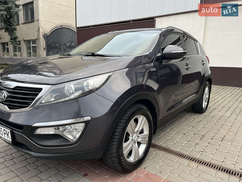 Внедорожник / Кроссовер Kia Sportage 2013 в Могилев-Подольске фото 35 Внедорожник / Кроссовер Kia Sportage 2013 в Могилев-Подольске