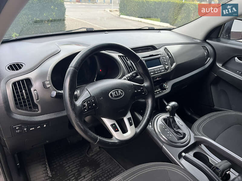 Внедорожник / Кроссовер Kia Sportage 2013 в Могилев-Подольске фото 57 Внедорожник / Кроссовер Kia Sportage 2013 в Могилев-Подольске