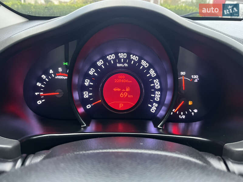 Внедорожник / Кроссовер Kia Sportage 2013 в Могилев-Подольске фото 62 Внедорожник / Кроссовер Kia Sportage 2013 в Могилев-Подольске